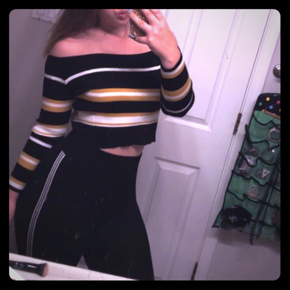 Off the shoulder long sleeved shirt